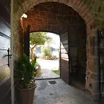 Steinhaus In Strandnaehe Mit Whirlpool By Interhome Tatil Evi Preko